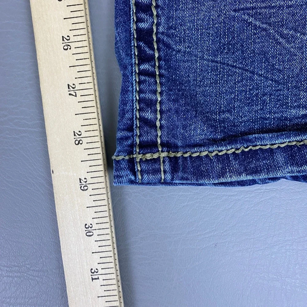 True Luck Jeans Men's Size 34x32 Blue Straight Leg Distressed Medium Wash Denim‎